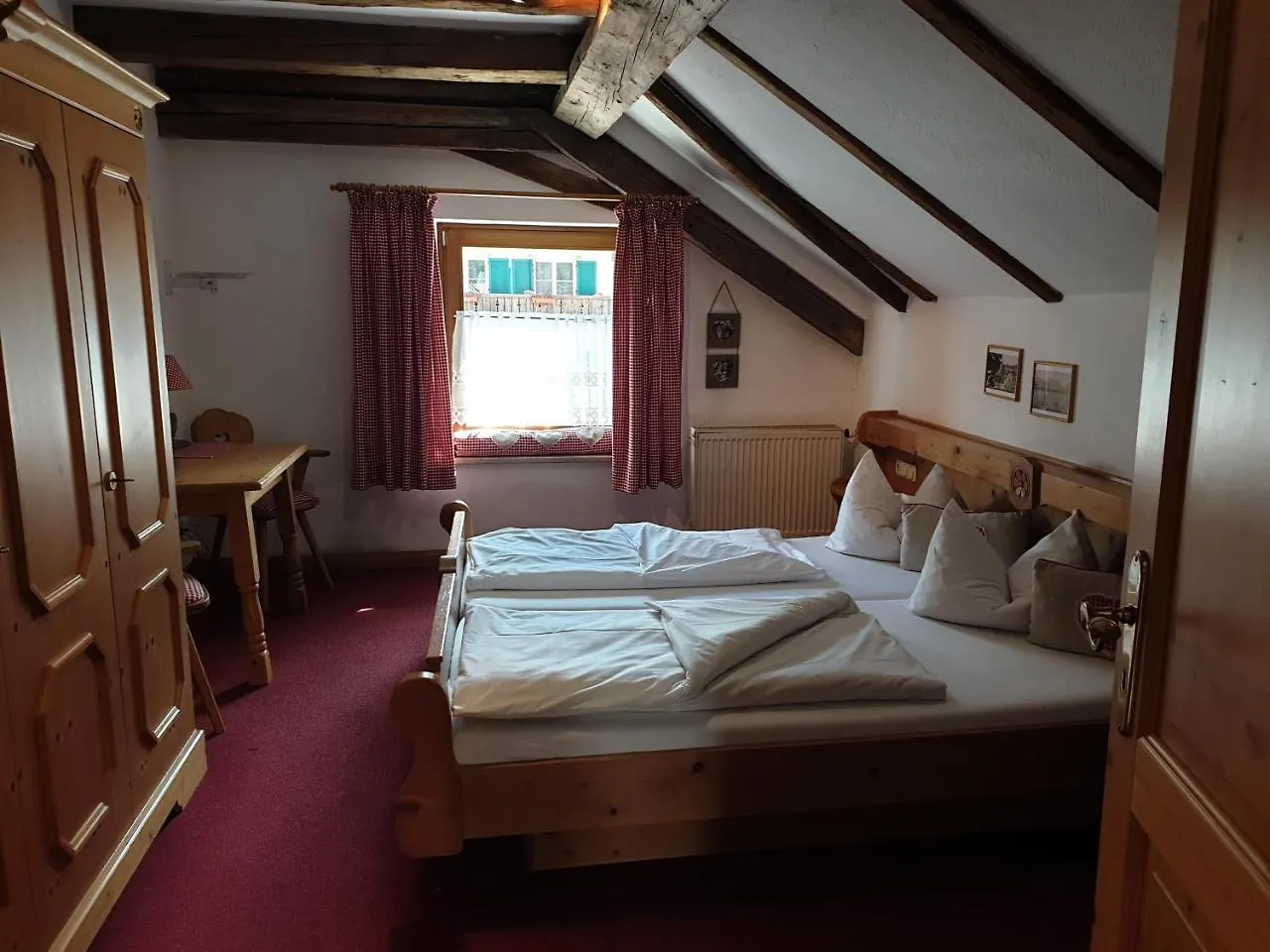 Landgasthof Kirchmayer Farchant Hotel