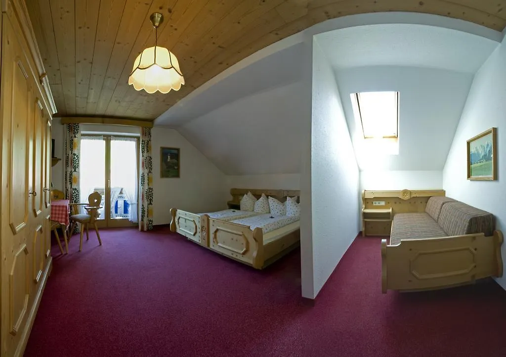 Landgasthof Kirchmayer Farchant Hotel